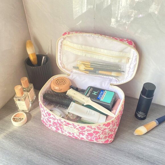 Pink Large Quilted Floral Makeup Bag Cute Soft Coquette Aesthetic Cosmetic Bag C - Picture 2 of 6